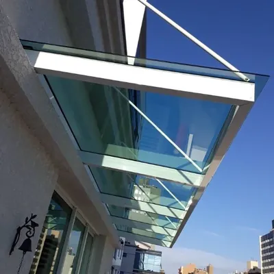 Toldo de Policarbonato Compacto